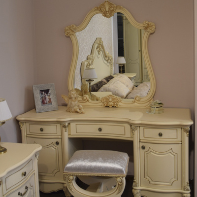 Туалетный стол с пуфиком Мона Лиза крем. Фото №5