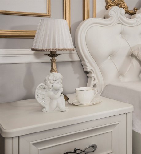 Спальня "Мишель" 6-ти ств. шкаф с зеркалами, кровать (1800х2000) с подьемным механизмом, рамочное зеркало, комод узкий, белый матовый. Фото №6