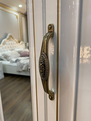 Шкаф 4-х ств (2+2) с зеркалами Натали белый глянец. Фото №3