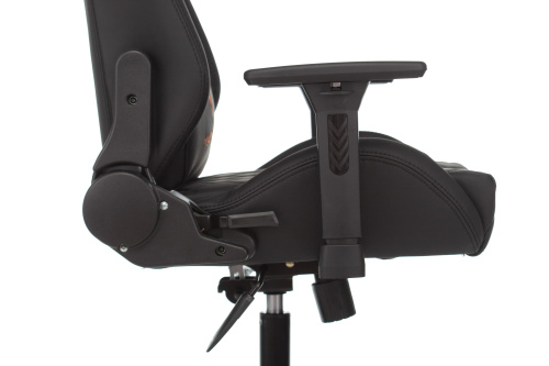 Кресло игровое Knight OUTRIDER черный ромбик эко.кожа с подголов. крестовина металл. Фото №9