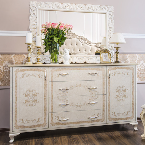 Зеркало Патрисия крем корень глянец. Фото №4